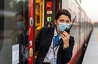 "Wchodzę do wagonu, a tam wielki bałwan". Niełatwa praca kierownika pociągu