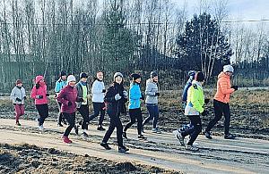 Japoński slow jogging w Lasku Bielańskim. Bieg, który nie męczy