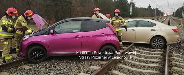 Mistrzowie kierownicy na torach. Wstrzymano ruch pociągów