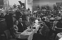 Dancingi, kawiarnie i bogate życie towarzyskie międzywojennej Warszawy