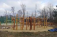 Nowe miejsce do wypoczynku w Międzylesiu. Skwer z boiskiem i placem zabaw