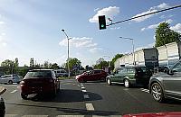 "Zaatakował gazem na światłach". Kolejny agresywny kierowca