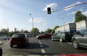 "Zaatakował gazem na światłach". Kolejny agresywny kierowca