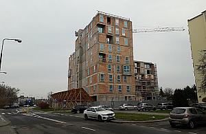 Więcej bloków na Jelonkach. Lazurowa Przystań pnie się w górę