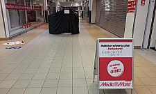 Centra handlowe pełne absurdów. Lockdown zabija Warszawę