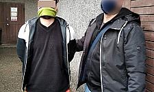 Miniplantacja konopi indyjskich w domu na Zaciszu. "Na własny użytek"