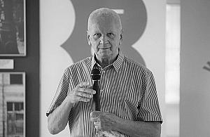 Zmarł Witold Kon, wieloletni dyrektor biblioteki na Bielanach