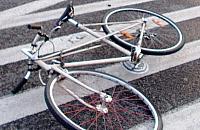 Pijany rowerzysta cudem unikn�� wypadku na �ytniej
