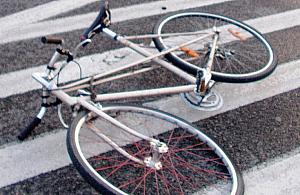 Pijany rowerzysta cudem uniknął wypadku na Żytniej