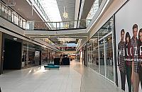 Galeria P�nocna w godzinach dla senior�w. "Ludzie, przecie� tu nikogo nie ma" [LIST]
