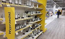 Koniec pewnej epoki. Puste półki w Tesco przy Górczewskiej