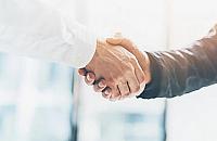 Kultura osobista Polaków umarła? Słowo "dziękuję" wielu nie przechodzi przez gardło