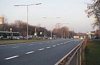 Tak się jeździ po Warszawie. 145 km/h na Pułkowej