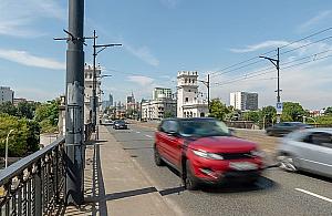 Mniej wypadków, więcej rannych. Skutek pustych ulic?