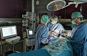 Sukces Centrum Zdrowia Dziecka. Skomplikowany zabieg, bardzo małe cięcie