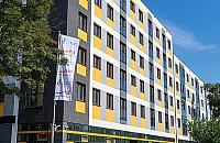 Samorząd buduje mieszkania. Czytelnik: "Makabryczna kolorystyka"