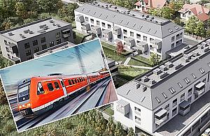 Zamieszkaj przy Ostródzkiej. Dojedź... pociągiem dalekobieżnym? Dziwna reklama dewelopera