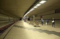 Stacja Politechnika zamkni�ta. Du�e utrudnienia w metrze.
