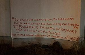 "Zmuszanie do prostytucji nieletnich". Szokujące słowa na kościele