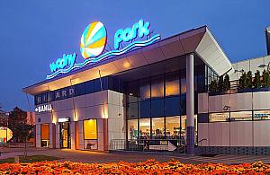 W damskiej przebieralni na basenie nagrywał nagą 21-latkę