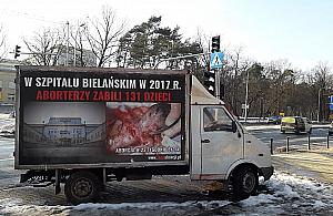 Wyrok Trybunału nic nie zmienił. Furgonetki antyaborcyjne wciąż na ulicach