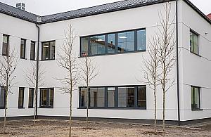 Koniec z dwiema zmianami. Szkoła na Zaciszu urosła