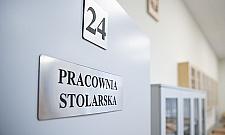 Nowa siedziba zespołu szkół na Bródnie. Tylko tu uczą się stolarze