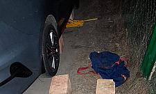 W zaroślach schował się przed policjantami. Czego się obawiał?