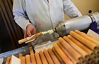 "Z prawdziwą bitą śmietaną". 37 lat wolskich rurek