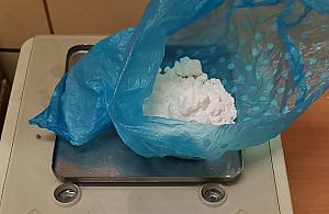 Z amfą pod siedzeniem na Coopera. "Nie mam pojęcia, skąd się wzięła"