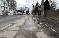 Szeligowska się rozpada. Kiedy remont ruchliwej drogi?