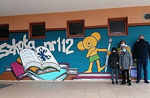 Plastuś zawitał do podstawówki. Będą kolejne malowidła