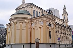 Kościół na Chłodnej dostał 200 tysięcy złotych. Świątynia jak nowa