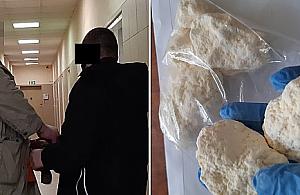 Obława na dilera na Mirowie. Miał ćwierć kilograma amfetaminy