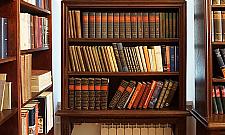 Elegancja epoki Bieruta. Meble i świeczniki uznane za zabytki