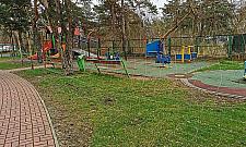 Dlaczego plac zabaw w Falenicy jest zamknięty?