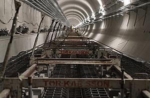 Budowa metra na Bródnie. Już montują torowisko