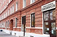 Pączki z Górczewskiej. Szyld z czasów Piłsudskiego zawisł nad cukiernią