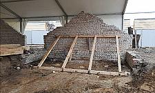 Remontują szklarnie przed Wola Parkiem. Będą otwarte dla warszawiaków