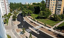 Ścieżka dla biegaczy na Targówku pełna spacerowiczów, dzieci i psów. "Nie tak miało być"