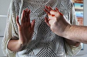 Damski bokser ze Słodowca zatrzymany. Bił, groził i ubliżał swojej partnerce