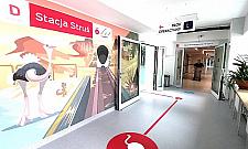 Kolorowe metro w Centrum Zdrowia Dziecka. Pomaga nie zgubić się w wielkim szpitalu