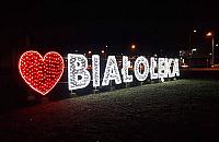 Neon z nazwą dzielnicy. Promocja Wawra czy jarmarczny gadżet?