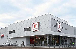 Kaufland będzie czynny w niedziele. Nie tylko Żabka jest "pocztą"