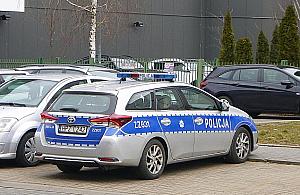 Zwykły dzień na Wrzecionie. Ukradł whisky i papier toaletowy ze sklepu na ul. Przy Agorze