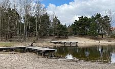 Akweny wodne w Wawrze coraz mniej dostępne. Gdzie jeszcze można wypocząć nad wodą?