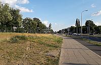 Park kieszonkowy przy metrze Wawrzyszew? "Odsapnąć w cieniu drzew"