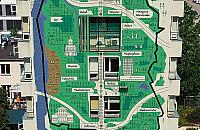 Najbrzydszy ratusz w Warszawie. Neon i mural na ratunek