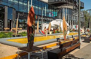 Strefa kibica, koncert Urszuli, Teatr na Leżakach. Galeria Młociny w wakacje