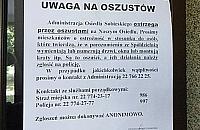 Oszukali emerytkę metodą "na wymianę drzwi". Policja umywa ręce